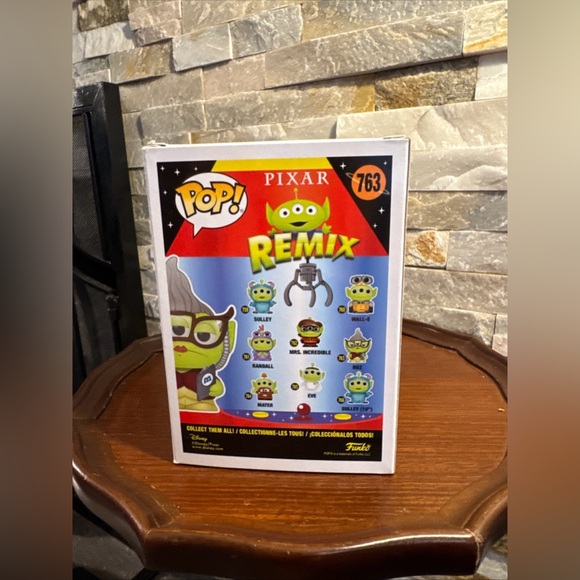 Roz Monsters Inc. Alien Remix Disney Funko pop Classic Funko Box#763 Roz Pixar - Picture 3 of 6